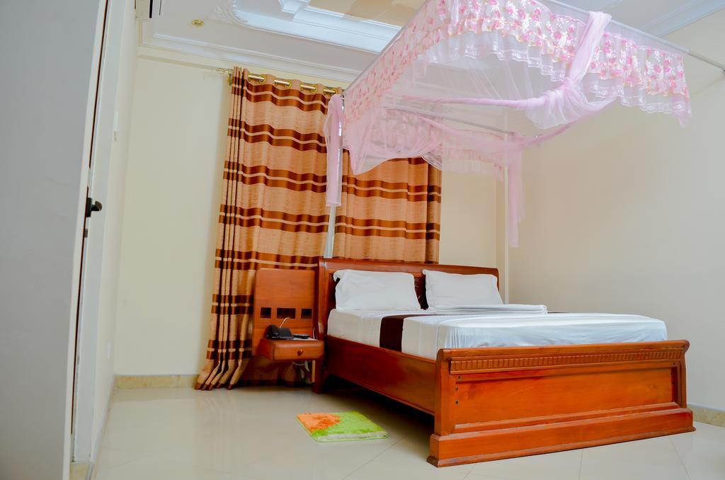 Silver Paradise Hotel Νταρ ες Σαλάμ Εξωτερικό φωτογραφία